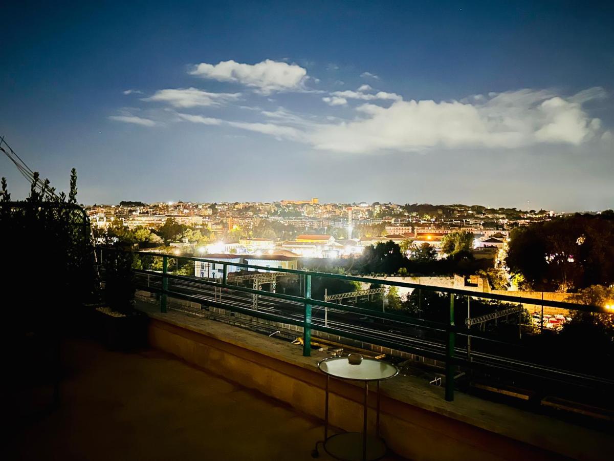 Appartamento Attico Lussuoso Roma Centro Esterno foto